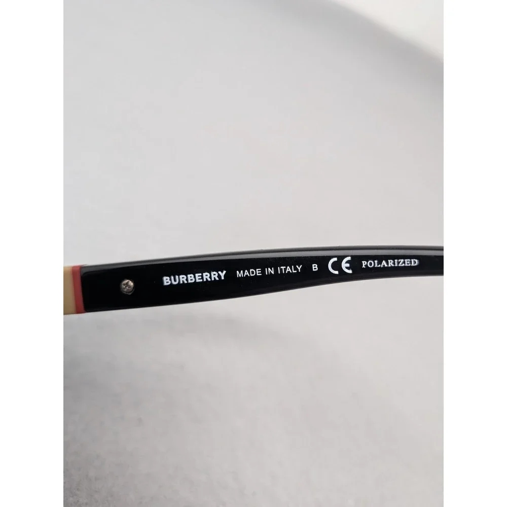 Burberry these b4199